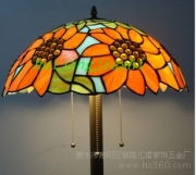 簡(jiǎn)約時(shí)尚落地?zé)?點(diǎn)亮空間的藝術(shù)